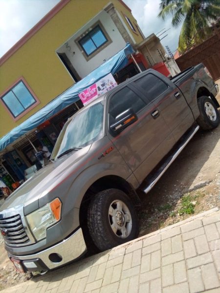 FORD F150 AUTOMATIC DRIVE 4 BY 4 PETROL for Sale in Ghana