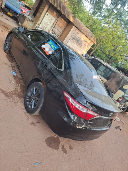 2017 MODEL TOYOTA CAMRY SE for Sale in  Accra